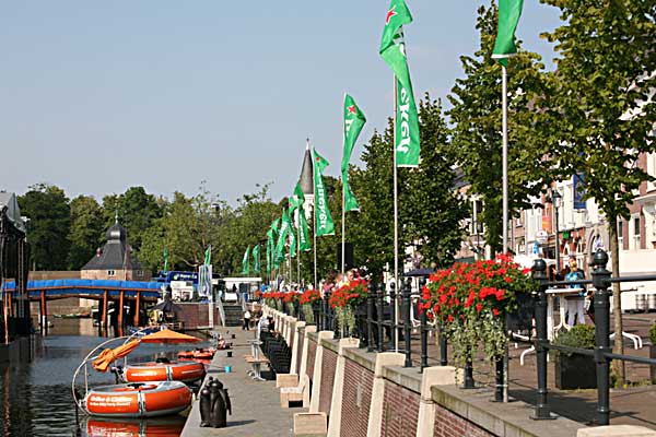 De Hollandse avond van de Zomer Boulevard in een heerlijk zonnetje.